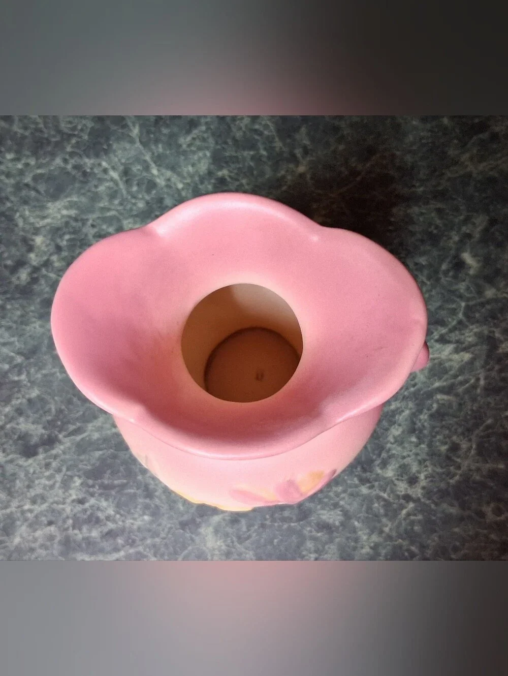 VINTAGE HULL ART POTTERY YELLOW MAGNOLIA 6 1/2